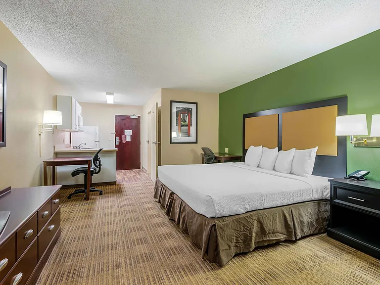 Studio Suite - 1 King Bed