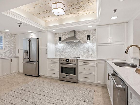 5th image of 1445 Gulf Of Mexico Dr Unit 303