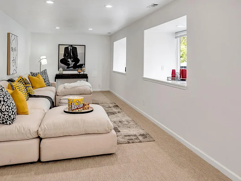 535 SW Ellerwood St #B — Photo 40