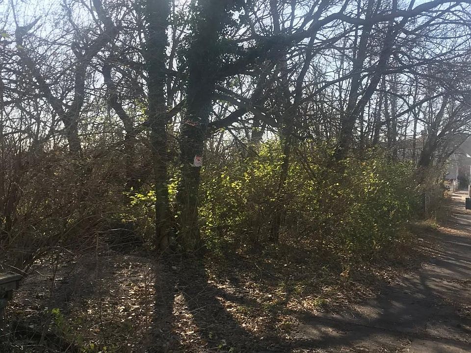 2nd image of 1730 Highland Ave
