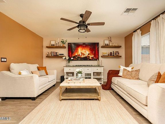 5th image of 3803 S 185th Ln