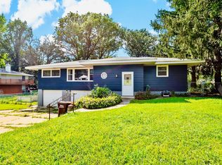 698 Grafton Ave N, Oakdale, MN 55128