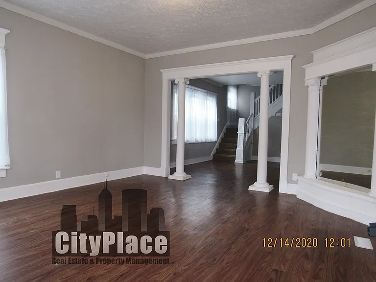 2318 N Capitol Ave — Photo 3