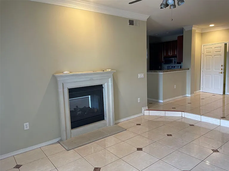 2400 McCue Rd #430 — Photo 8