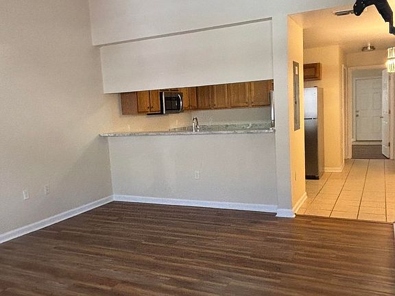 3rd image of 4434 Gearhart Rd APT 1301