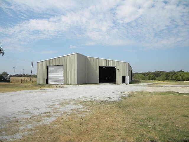 1st image of 4528 S I 35 W