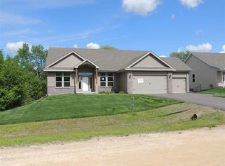 9935 Lismore Rd, Roscoe, IL 61073