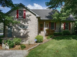 682 Old Gallatin Rd, Portland, TN 37148