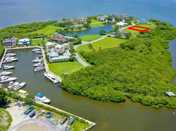 9260 E Marsh Island Drive, Vero Beach, FL 32963