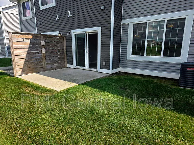 9643 Turnpoint Dr — Photo 28