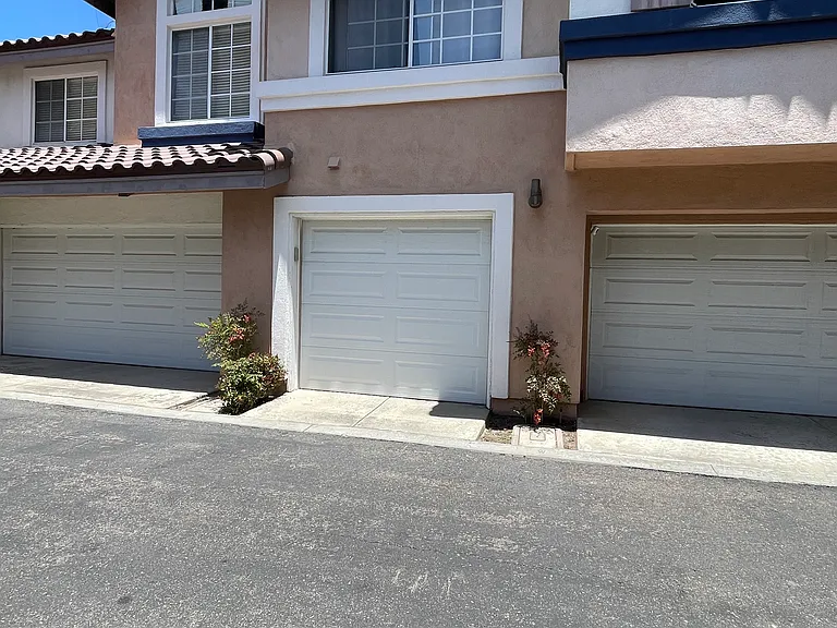 11960 Tivoli Park Row #3 — Photo 1