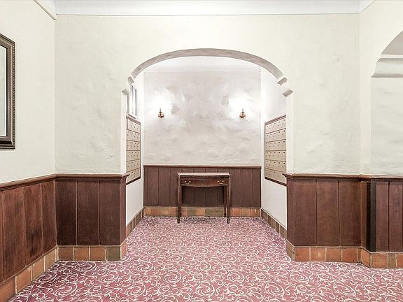 4th image of 109-14 Ascan Ave APT 2P