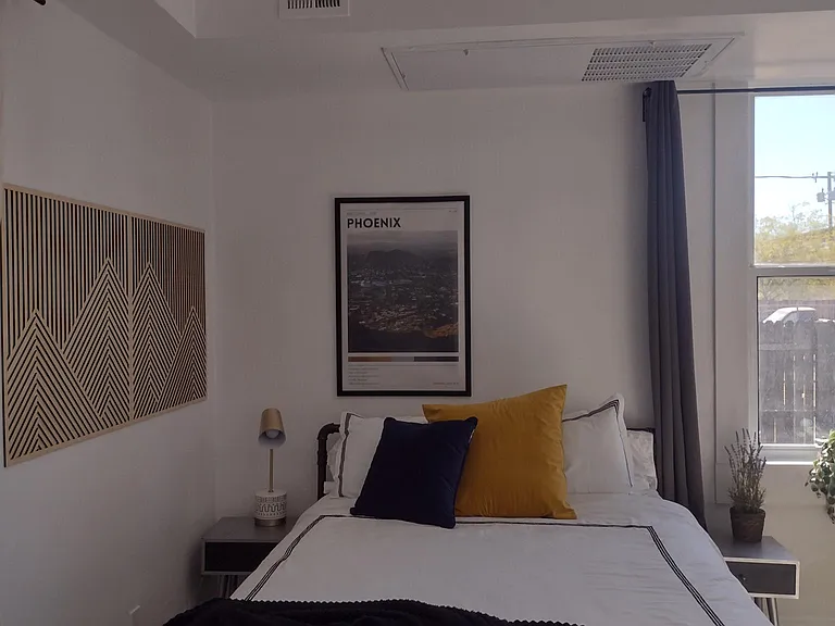 queen bed
