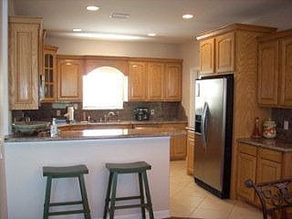 3rd image of 49 Bethpage Dr