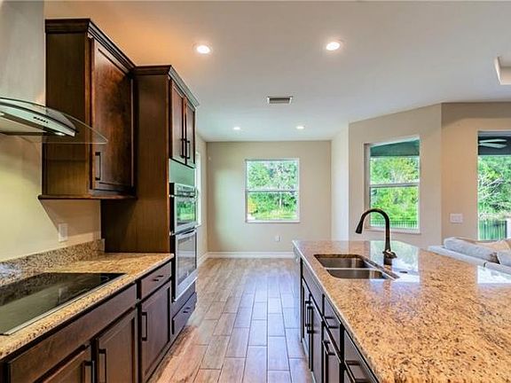 5th image of 16351 Hyde Manor Dr