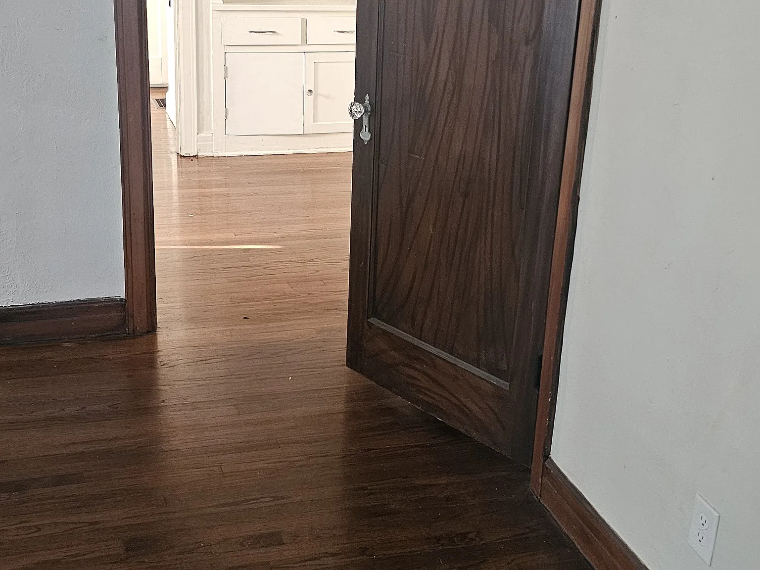 1 bed, 900 sqft, $950 — Photo 4