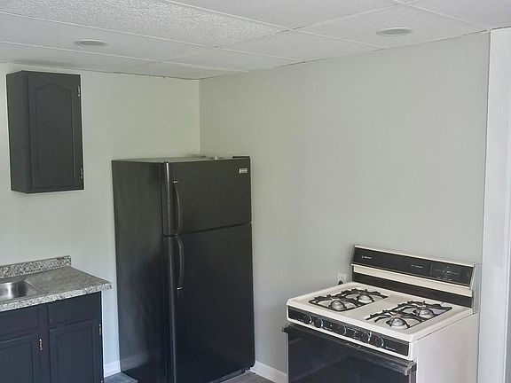 2nd image of 187-189 N Main St N #3