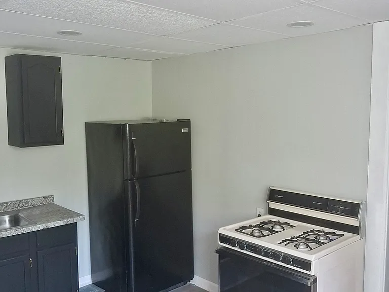 187-189 N Main St N #3 — Photo 2