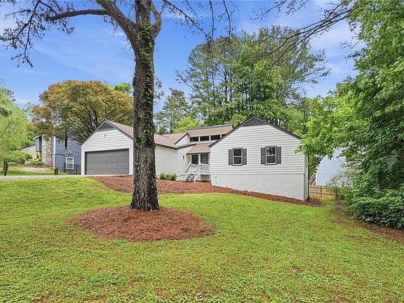 2nd image of 3244 Harbor Woods Rd
