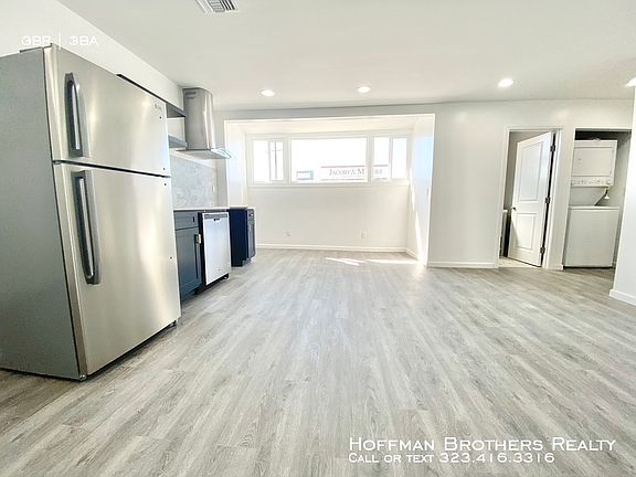 2nd image of 10211 Venice Blvd