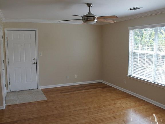 2nd image of 1211 Walden Park Dr