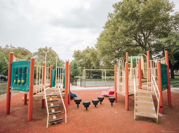 250 Van Horne Street image 39 of 48