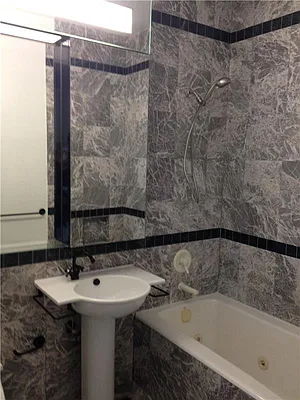 Rented by Starts New York Realty LLC | media 25