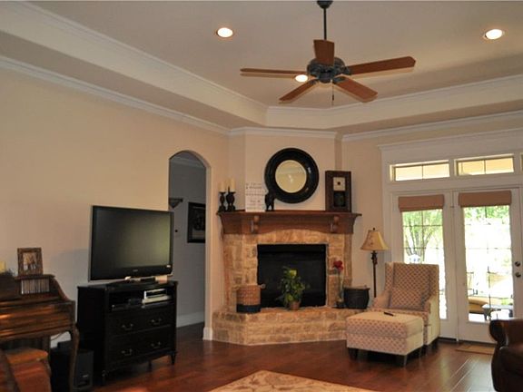 4th image of 120 Brookstone Dr