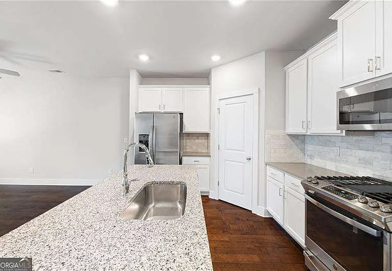 1395 Heights Park Dr SE — Photo 8