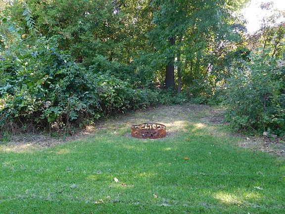 4th image of 23545 Heather St NW