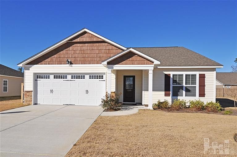 1st image of 1205 NE Clancy Drive
