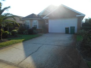 2059 Fountainview Dr, Navarre, FL 32566