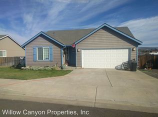 669 SW Cedar Hill Ln, Madras, OR 97741
