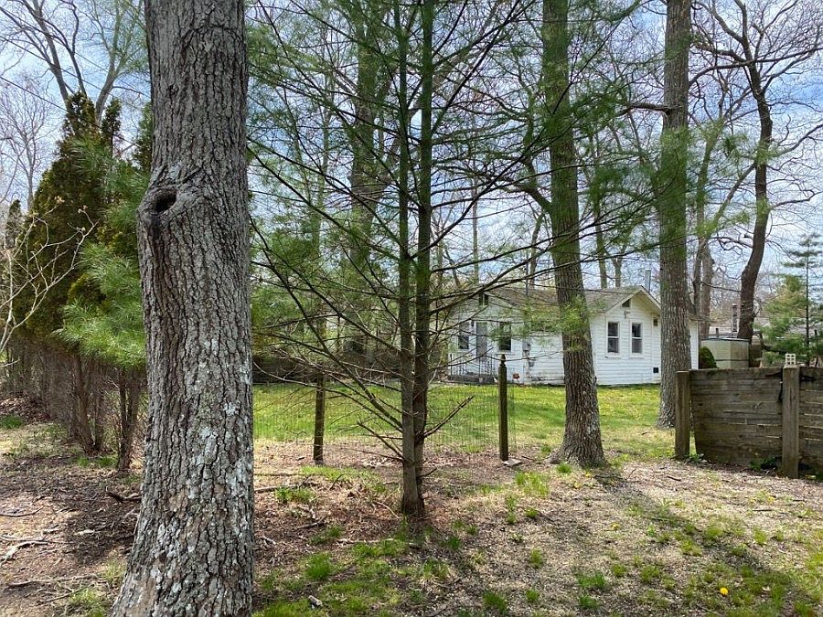 1st image of 86 Woodland Dr