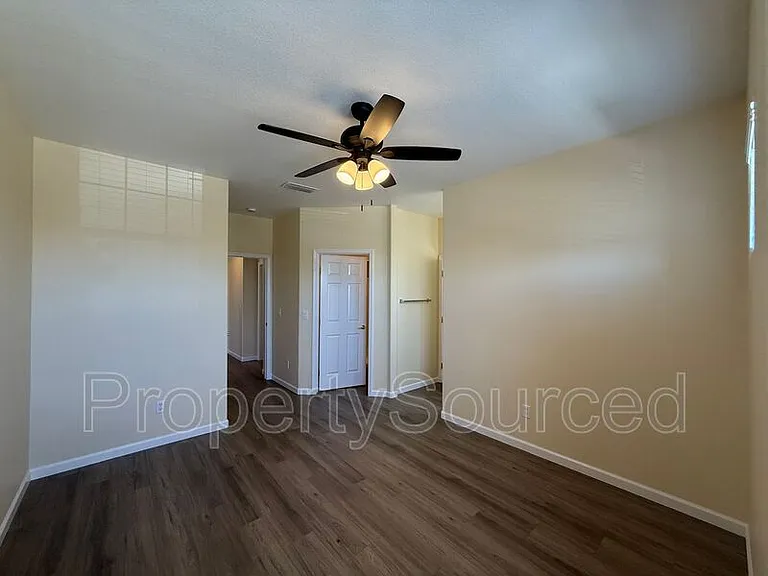 1633 Sparrowhawk St — Photo 51
