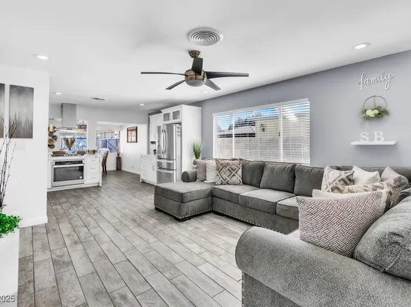 5582 Tunis Ave, Las Vegas, NV 89122