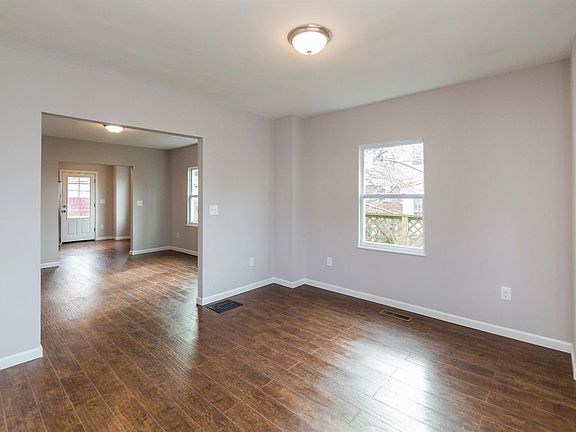 4th image of 5106 Silver St
