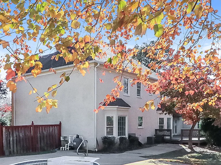 1 Overlook Dr — Photo 16