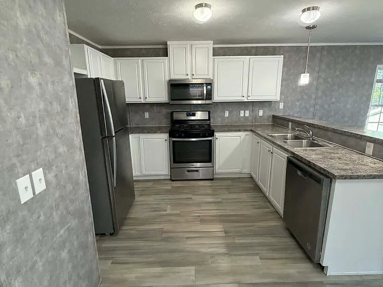1301 Devils Glen Rd #24 — Photo 1