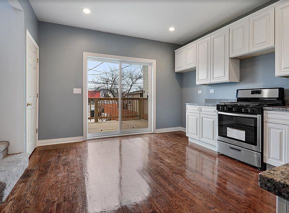 5th image of 2637 S Komensky Ave