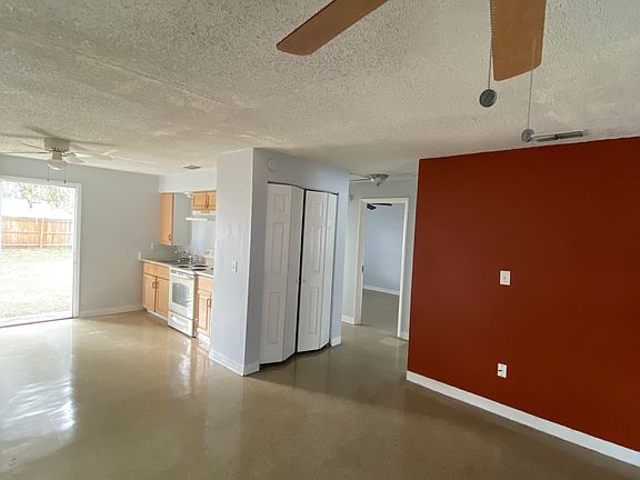4th image of 1280 E Summerlin St #1