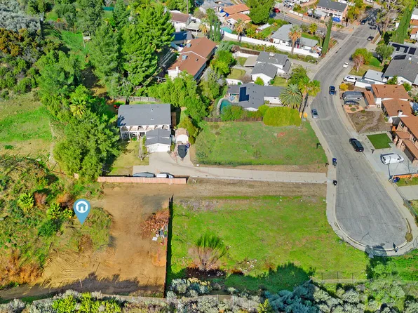 1 Larkhaven Pl, Newhall, CA 91321