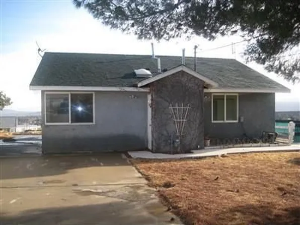 6957 7th St, Hesperia, CA 92345
