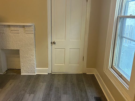 5th image of 546 Jefferson St