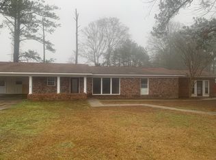 1843 Sherwood Dr, Laurel, MS 39440