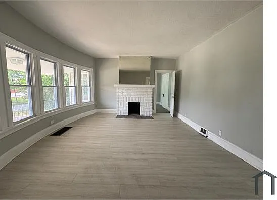 1523 Hillcrest Rd #2 — Photo 1
