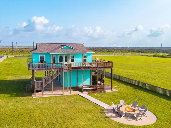 948 Barkley St, Port Bolivar, TX 77617