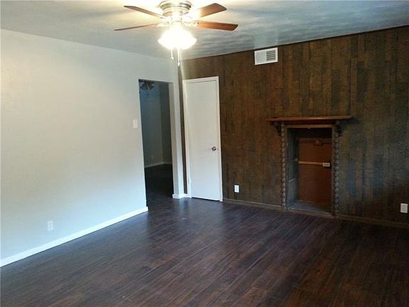 3rd image of 1922 Melissa St
