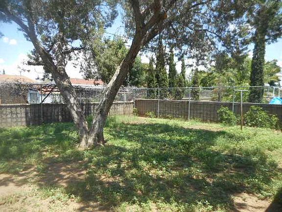 3rd image of 5825 Tarpon Dr