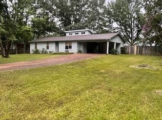 7781 Sylvan Ln, Olive Branch, MS 38654